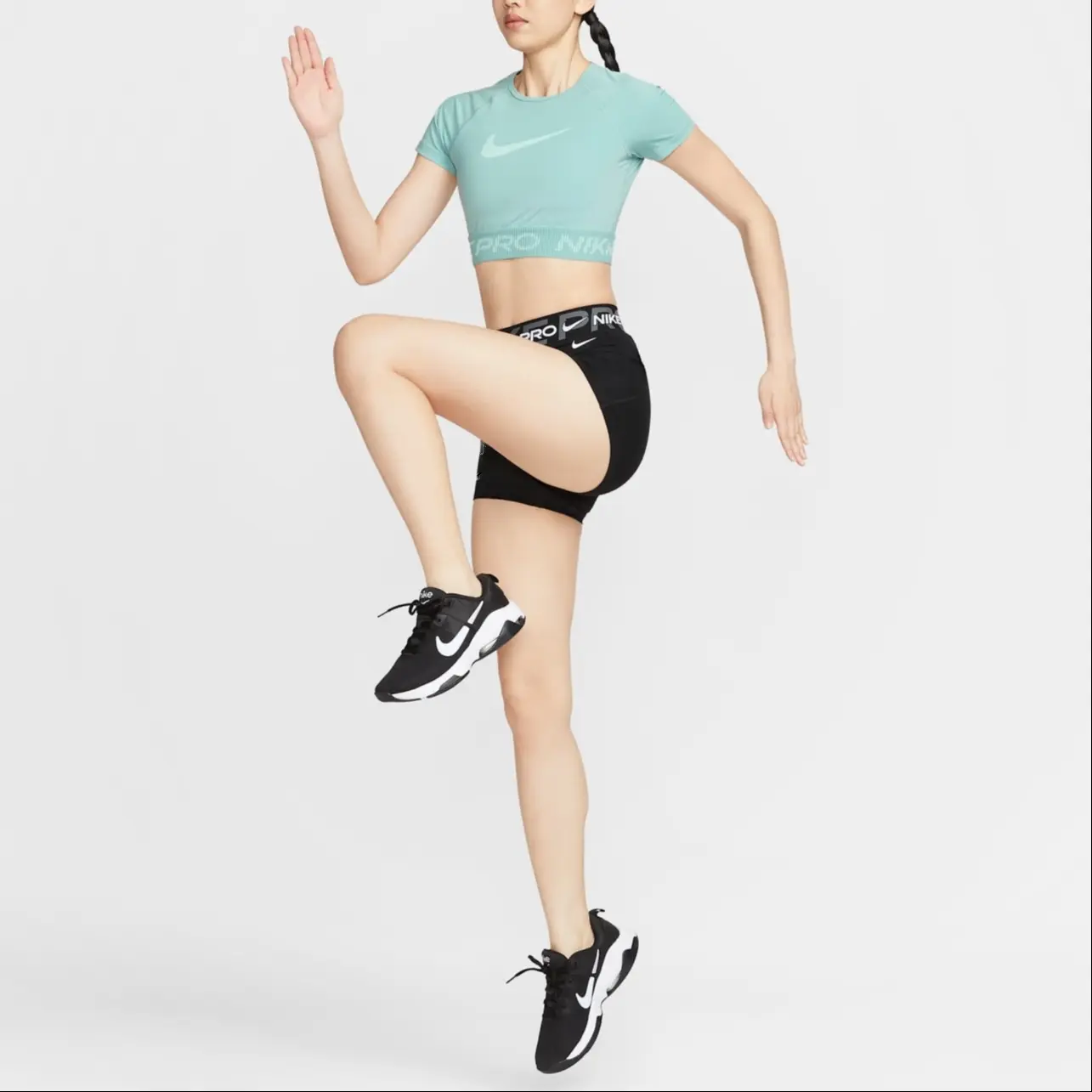 Женская майка Pro Dri FIT с коротким рукавом и принтом Nike, зеленый — фото 4
