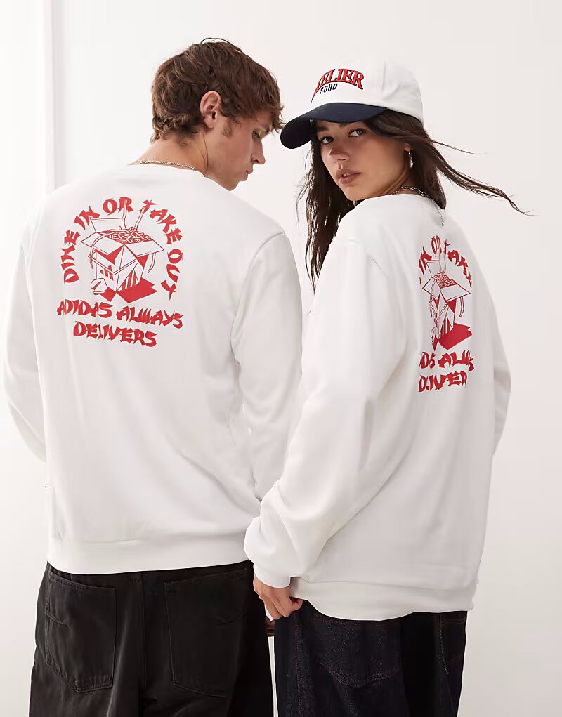 

Толстовка Adidas Sportswear белого цвета с рисунком лапши