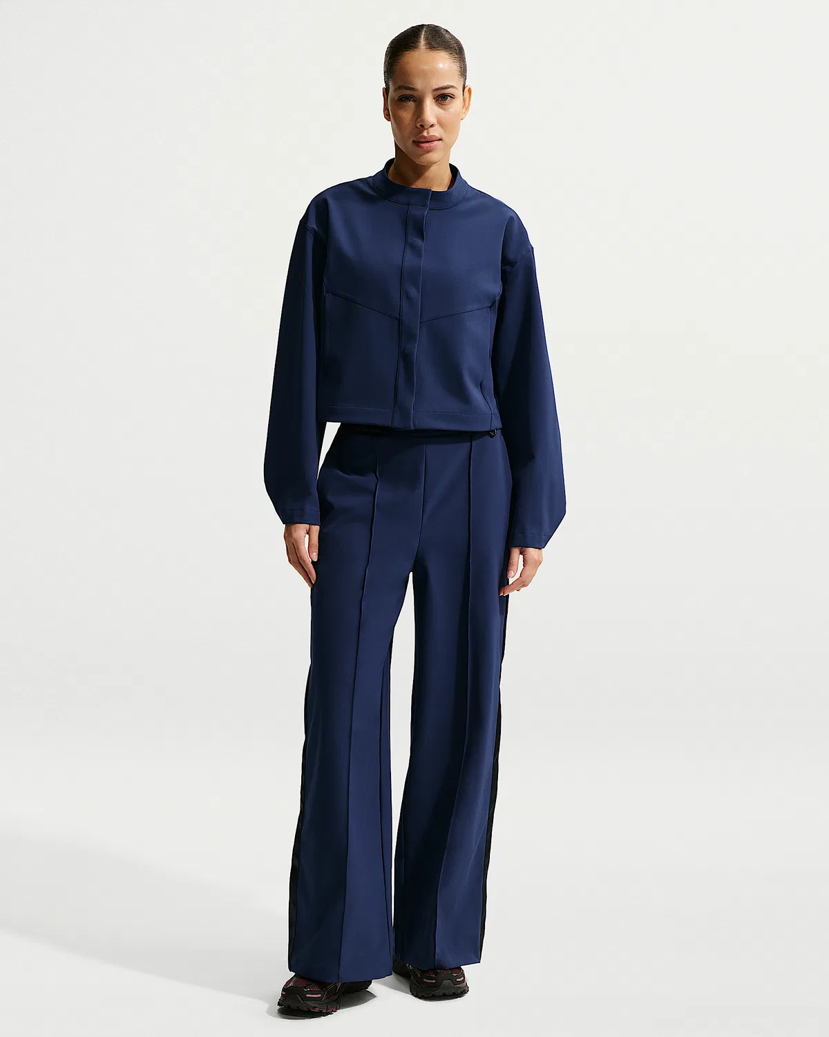 Женская куртка Nike 24.7 PerfectStretch Dri-FIT свободного кроя, Midnight Navy/Black/Dark Obsidian — фото 4