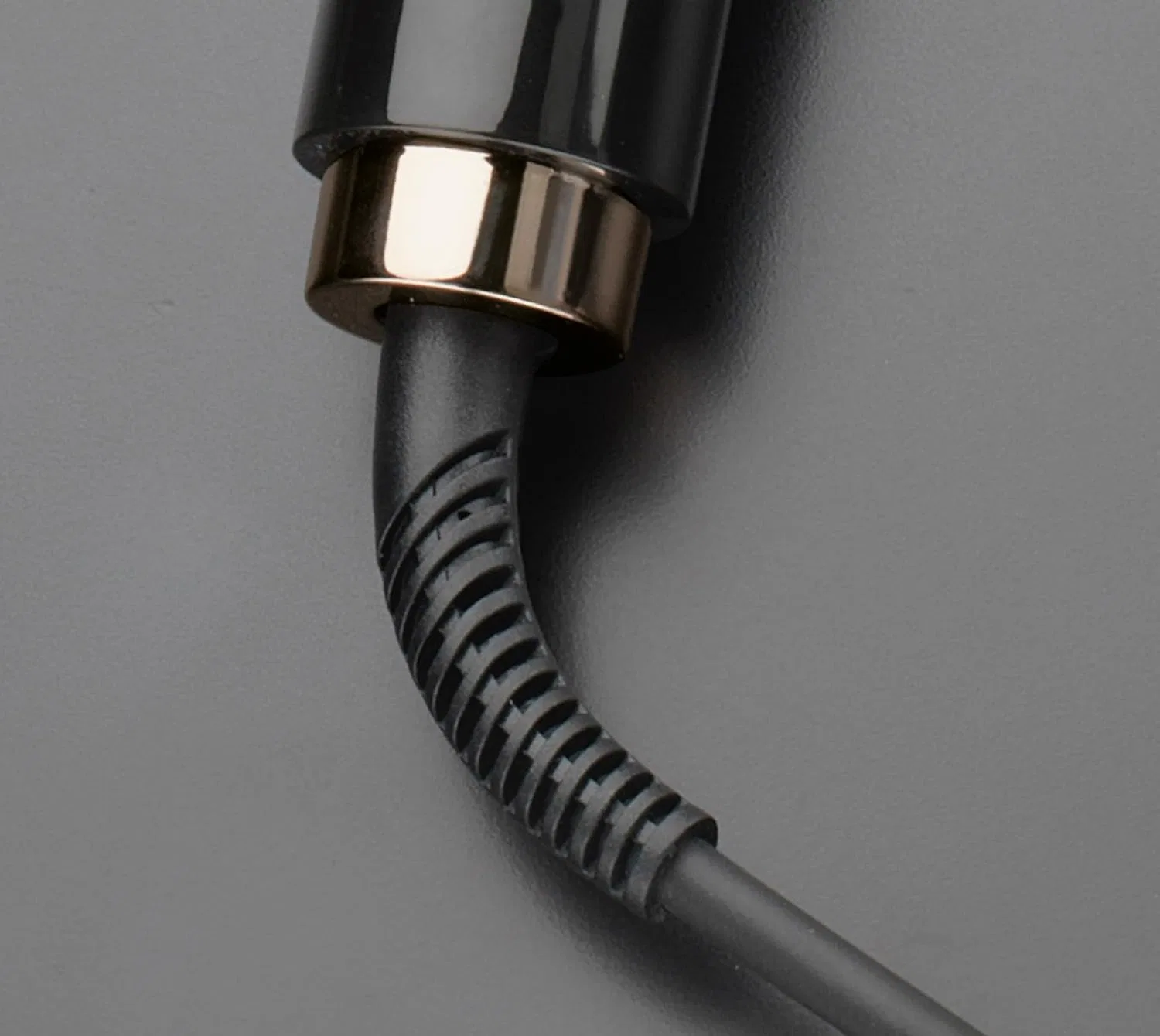 Легкая керамическая плойка Diva Pro Styling Air Curl с маслом MAK Diva Pro Styling — фото 4