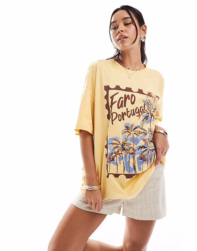 

Футболка свободного кроя ASOS DESIGN с принтом в цвете пахты