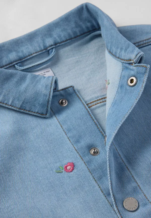 Джинсовая куртка с вышитыми цветами Polarn O. Pyret, Light Denim — фото 4