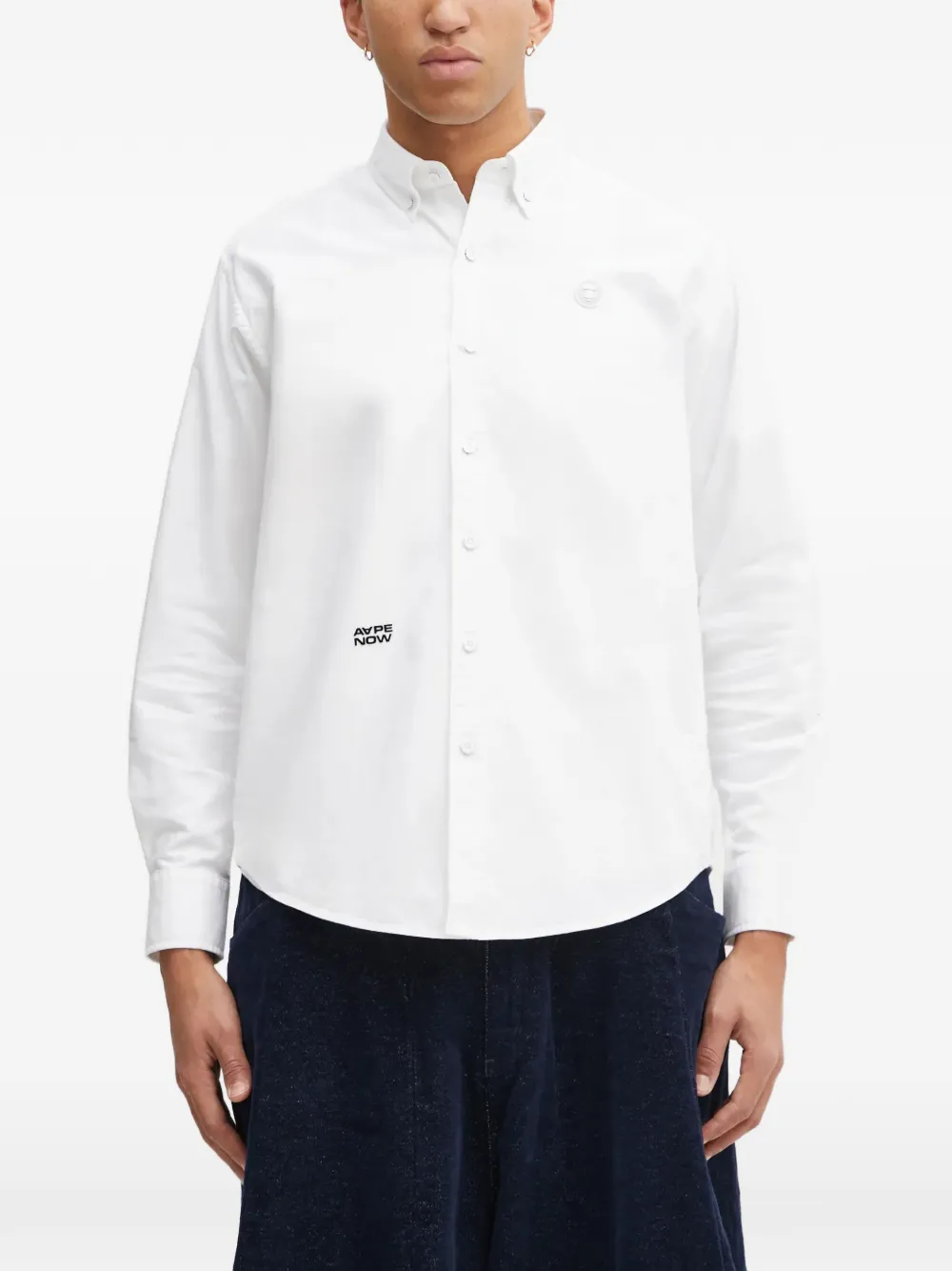 

Рубашка с застежкой на пуговицы и нашивкой с логотипом AAPE BY *A BATHING APE, белый