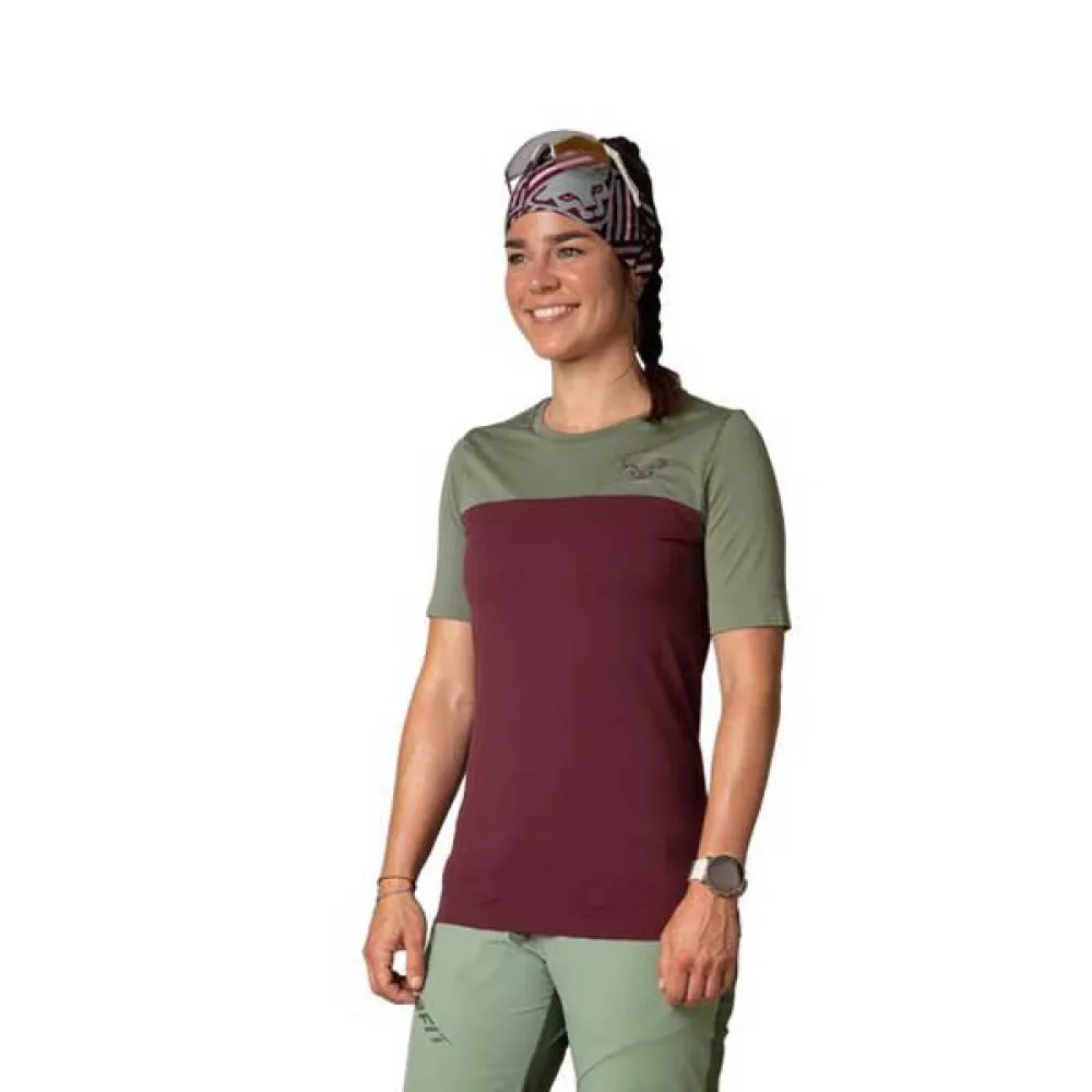 

Футболка Dynafit Traverse S-Tech, красный