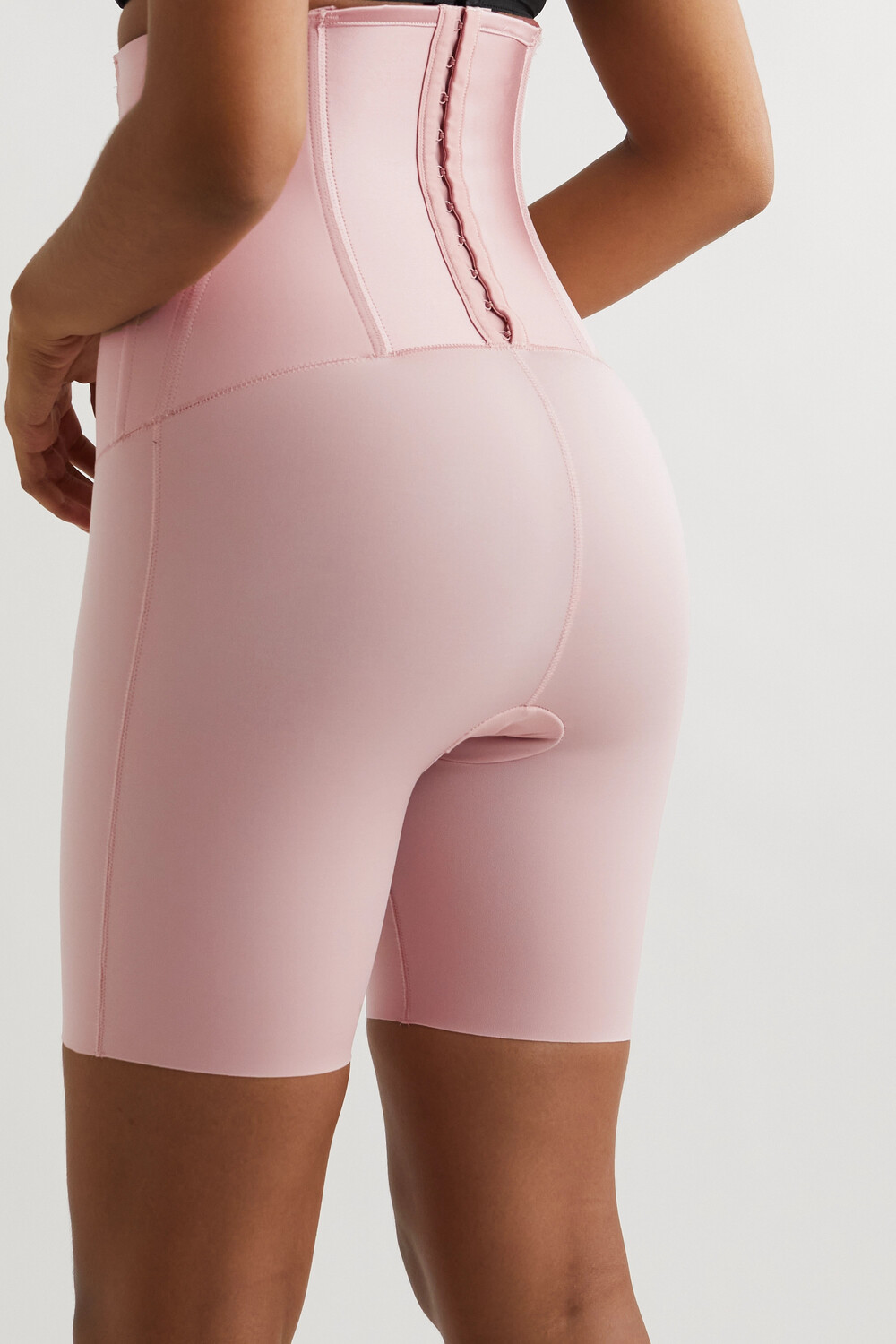 

SPANX шорты Under Sculpture с завышенной талией