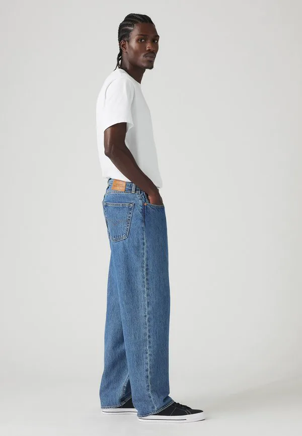 578 мешковатых джинсов Levi'S, The Baggy Family — фото 4