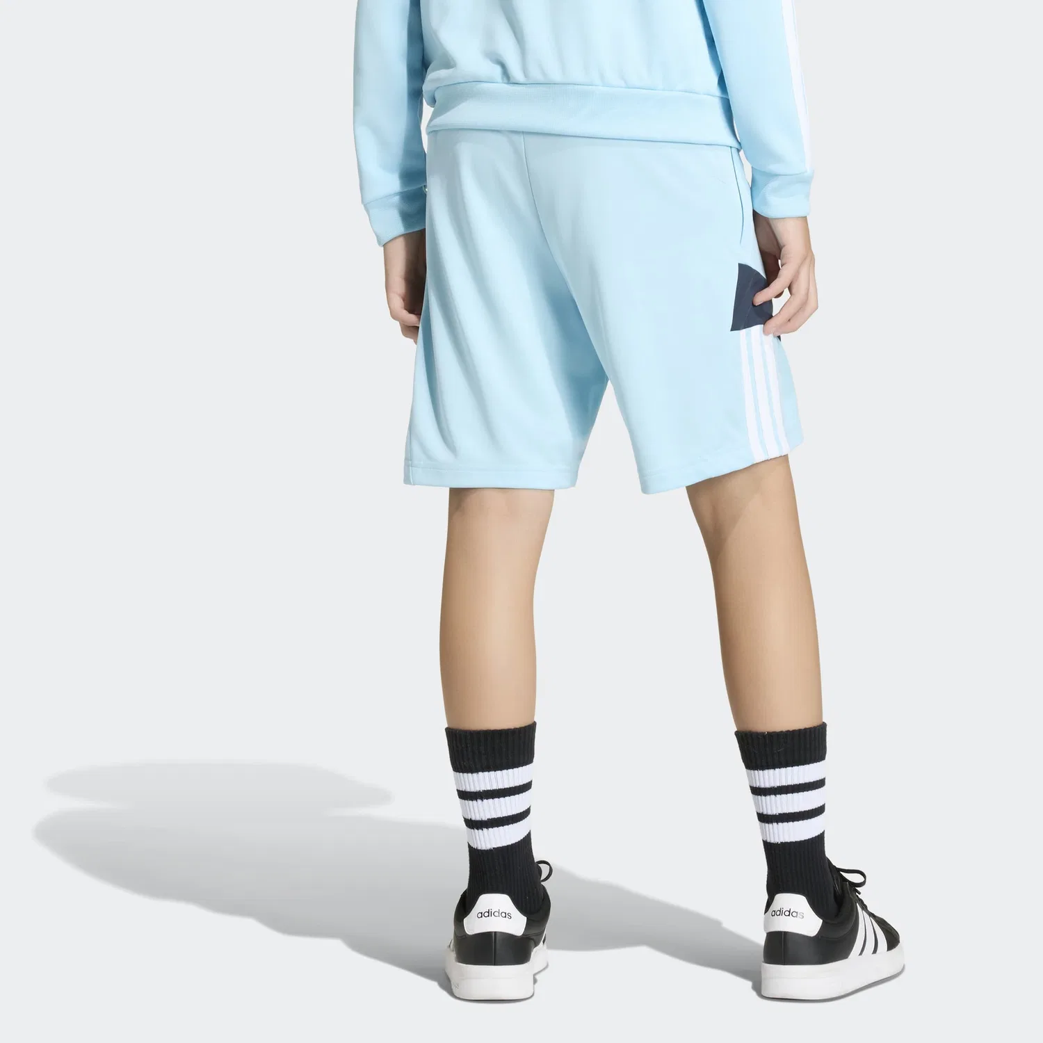 Спортивные брюки Adidas Sportswear Regular Workout Pants светло-голубого цвета