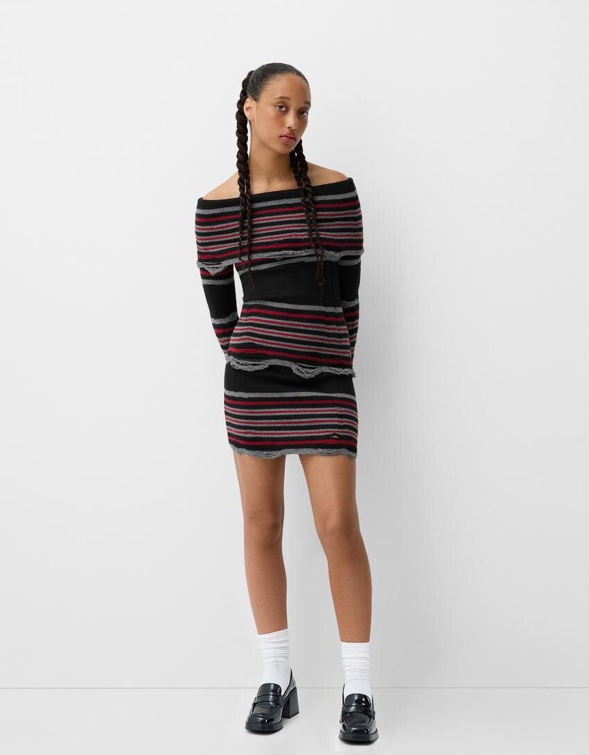 

Мини-Юбка beershka x beetlejuice с рваными краями Bershka, черный