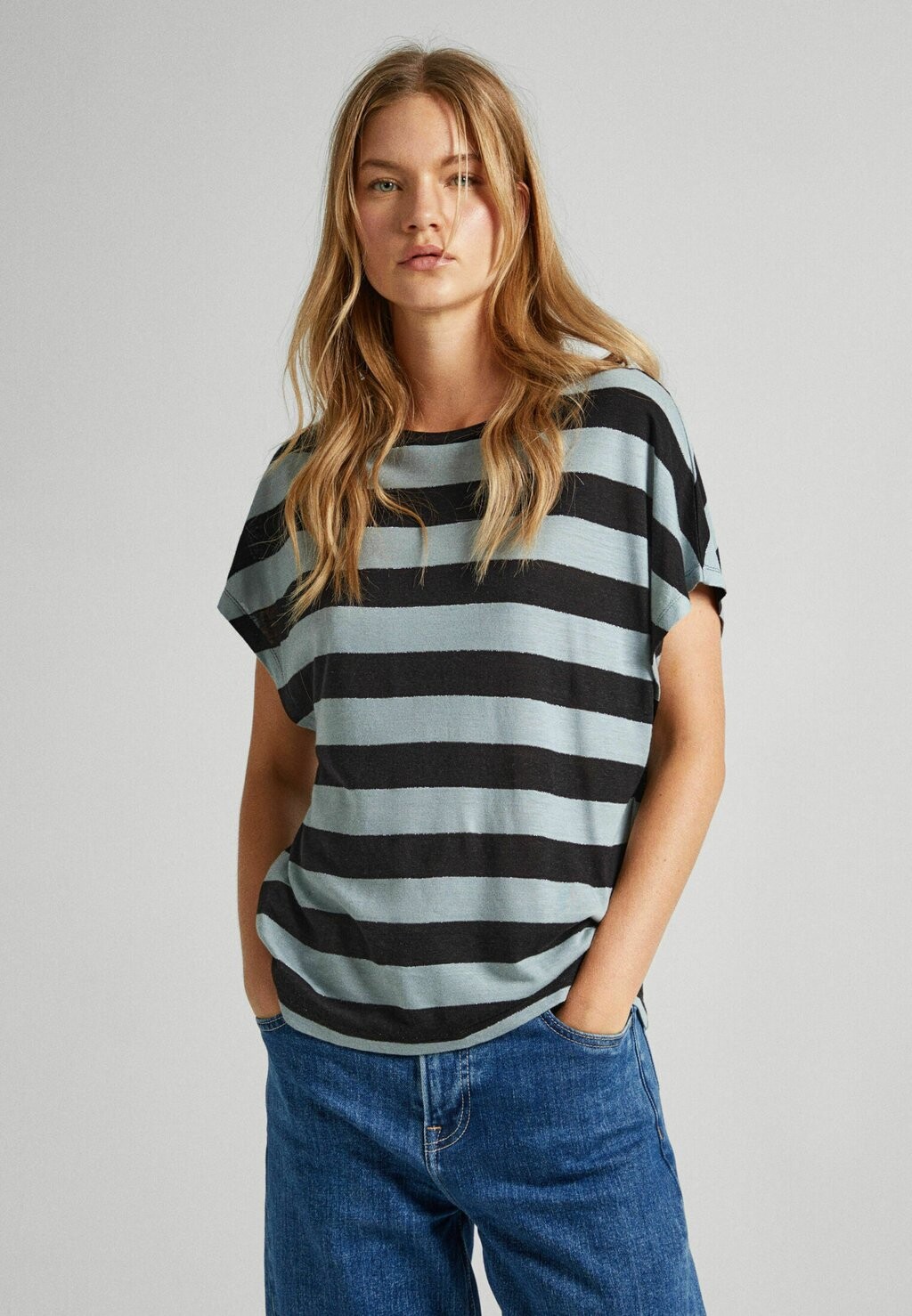 

Футболка с принтом HERMIONE Pepe Jeans, цвет hydro green
