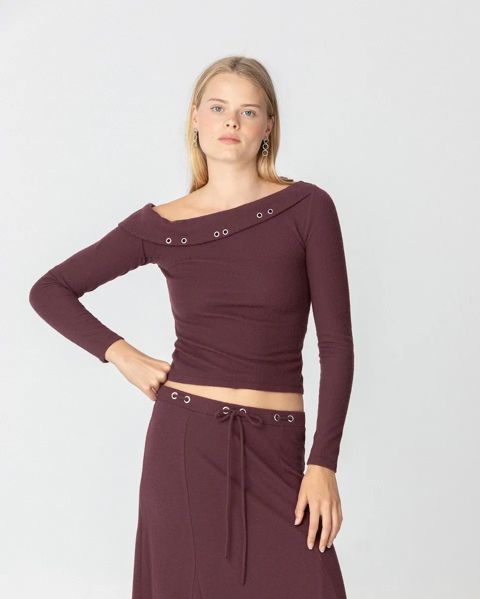 

Женский топ с длинным рукавом асимметричного кроя с металлическими люверсами Noon, бордовый