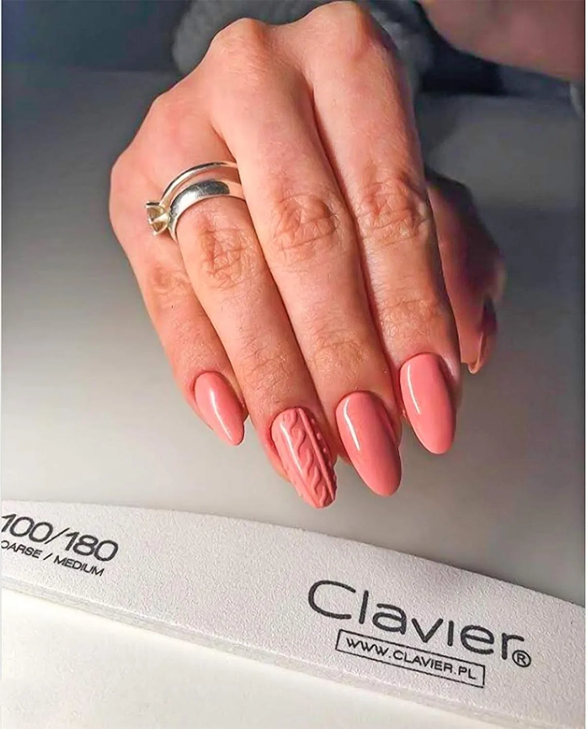 Гибридный УФ-гель-лак для ногтей «Peachfulness» от Clavier Luxury Clavier — фото 4