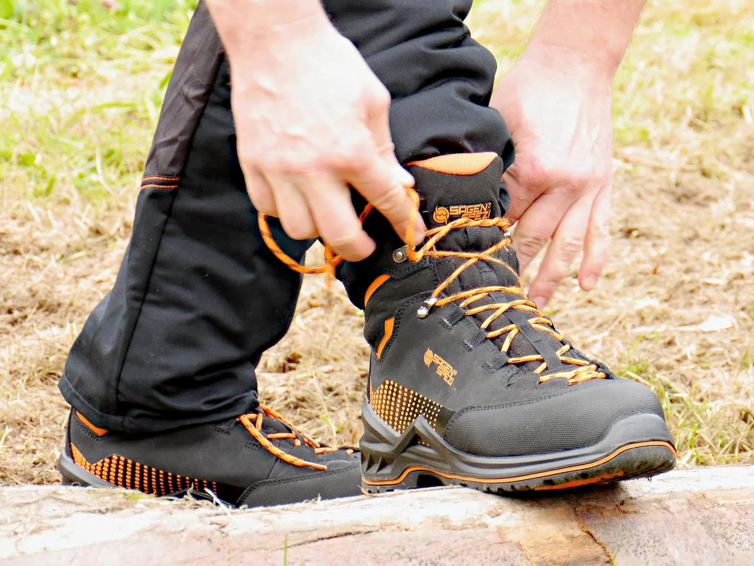 Защитные кроссовки Sägenspezi Trekking S3, спортивные, легкие, Black Orange — фото 3