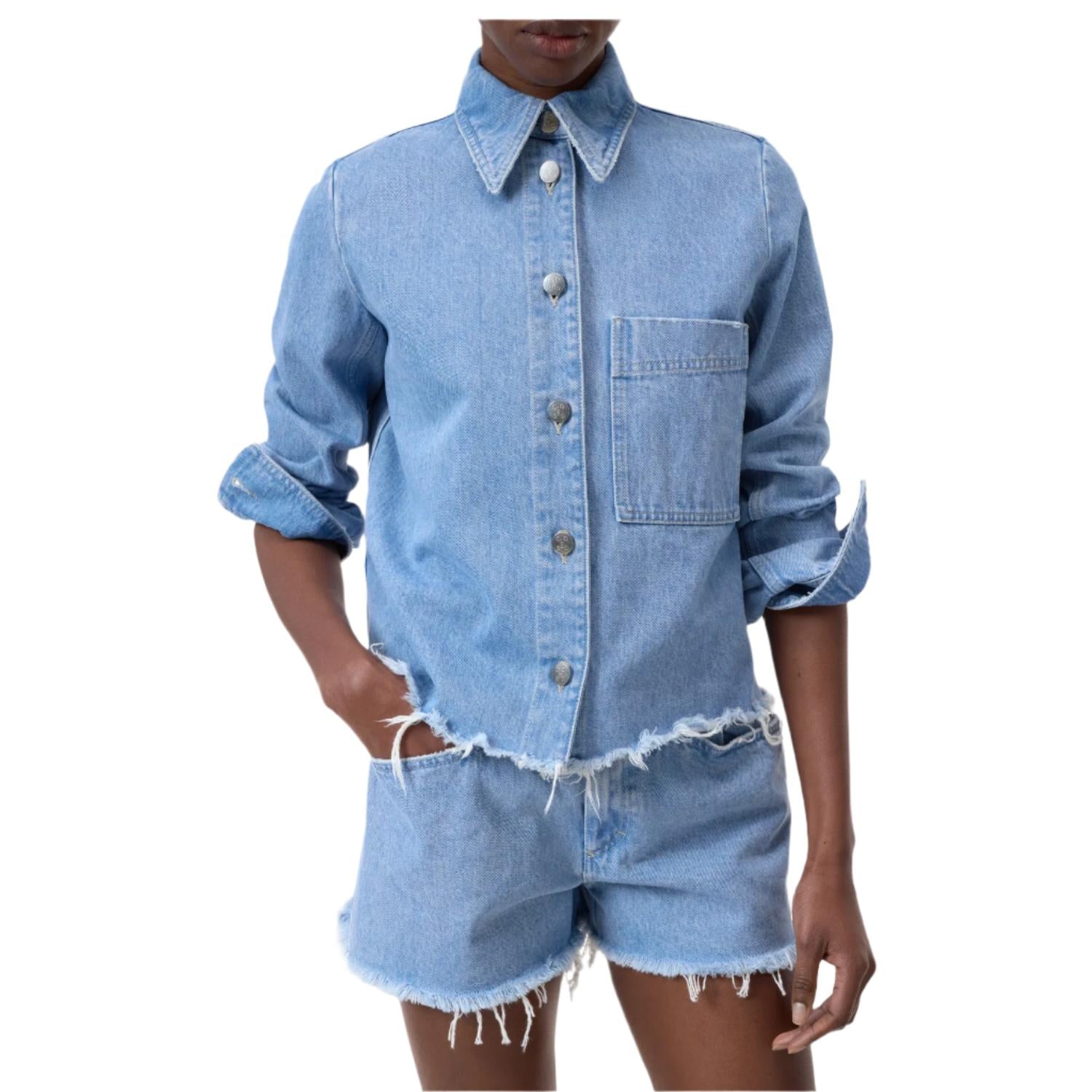 

Джинсовая куртка в светло-голубом цвете CLOSED