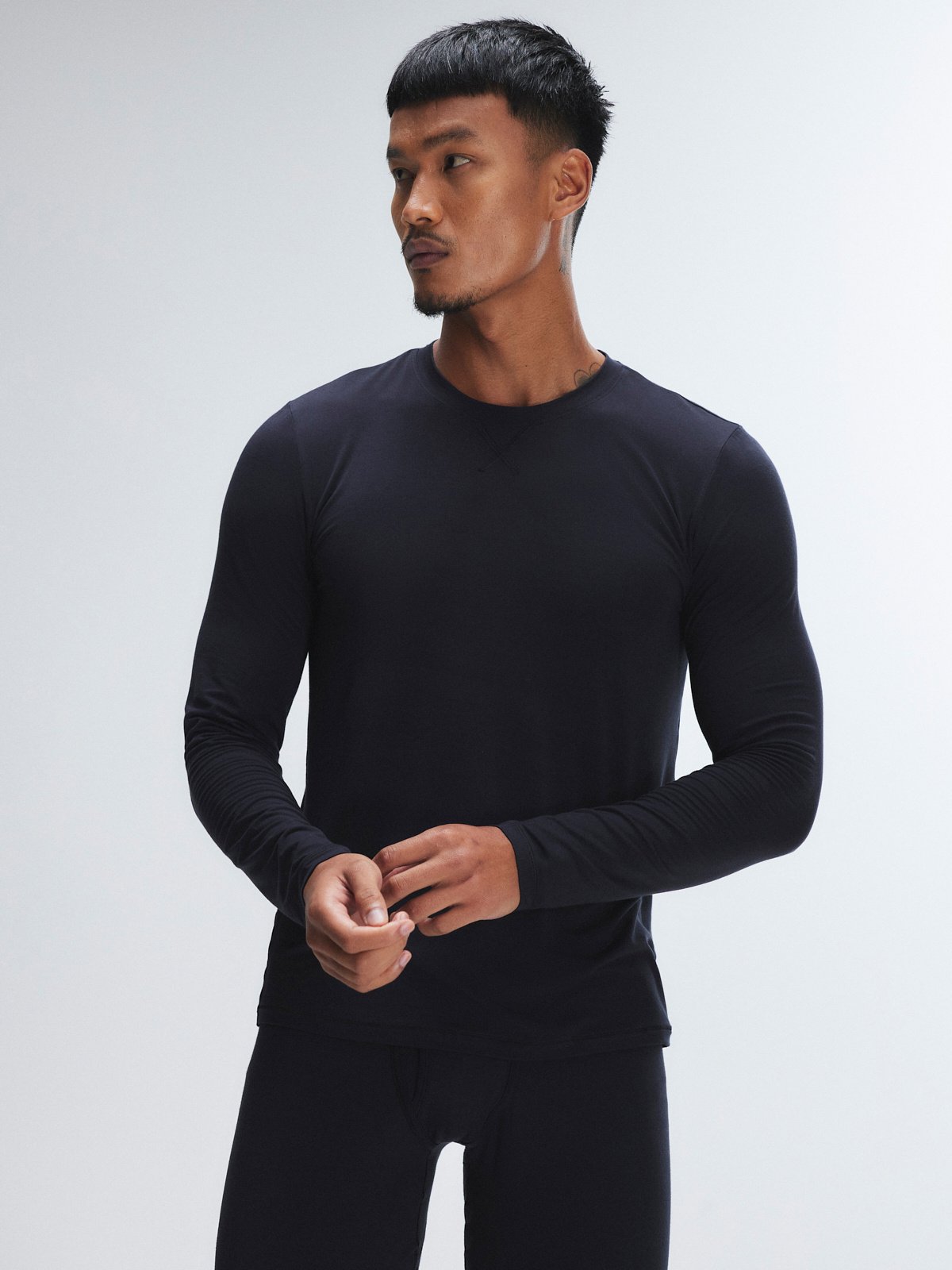 

Топ для сна Savage X Fenty Homme Base Long Sleeve, цвет Black Caviar