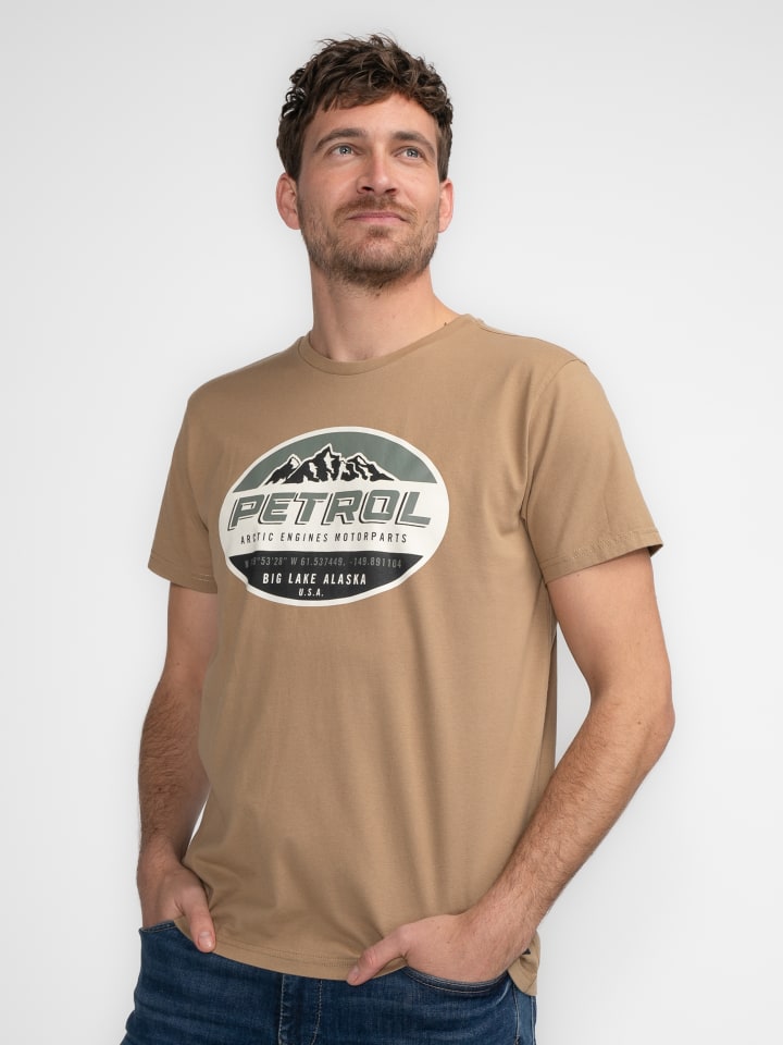 

Футболка Petrol Industries T-Shirt mit Aufdruck Kennicott, коричневый