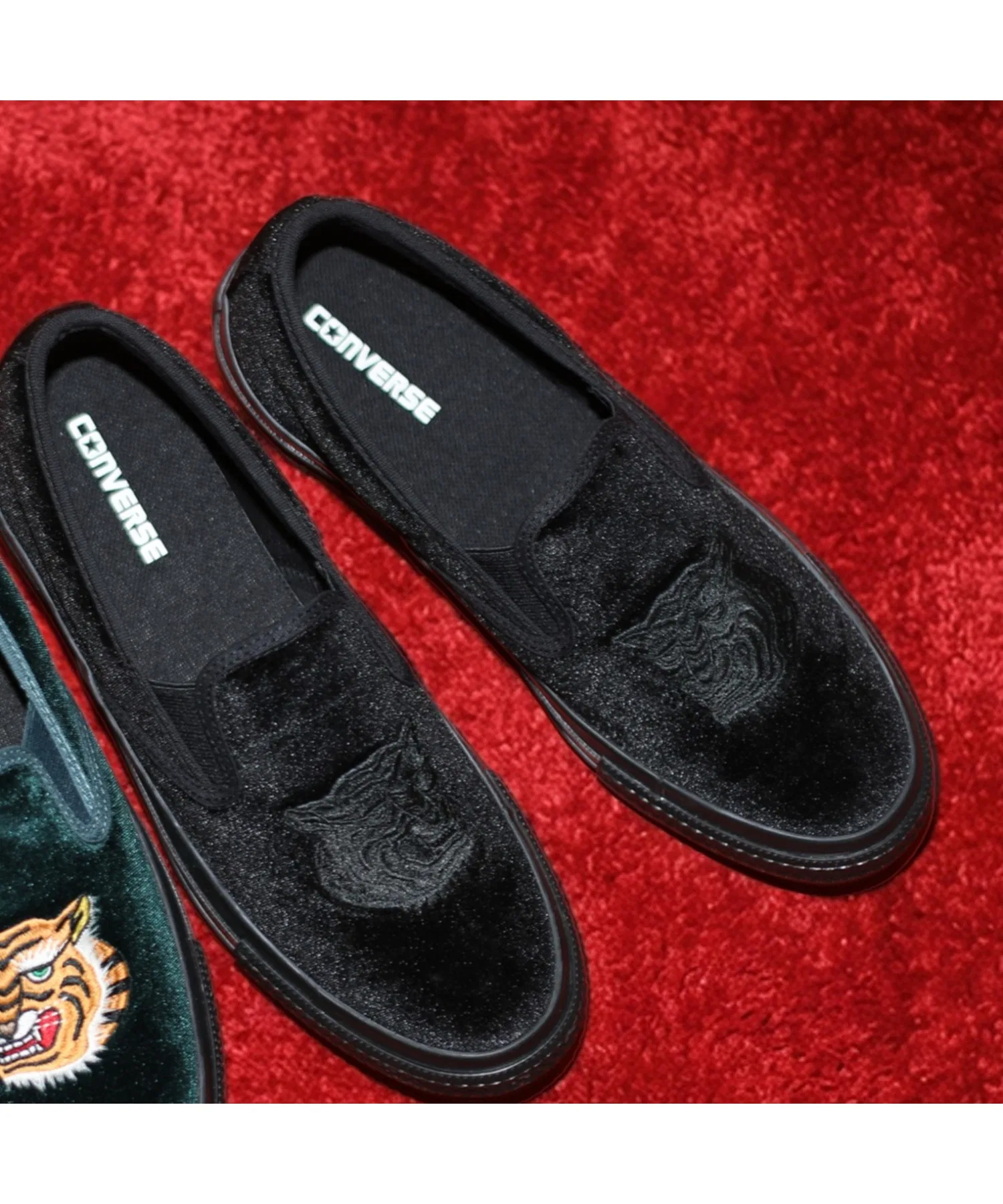 Мужские и женские слипоны CONVERSE ALL STAR KUNGFU SLIP-ON