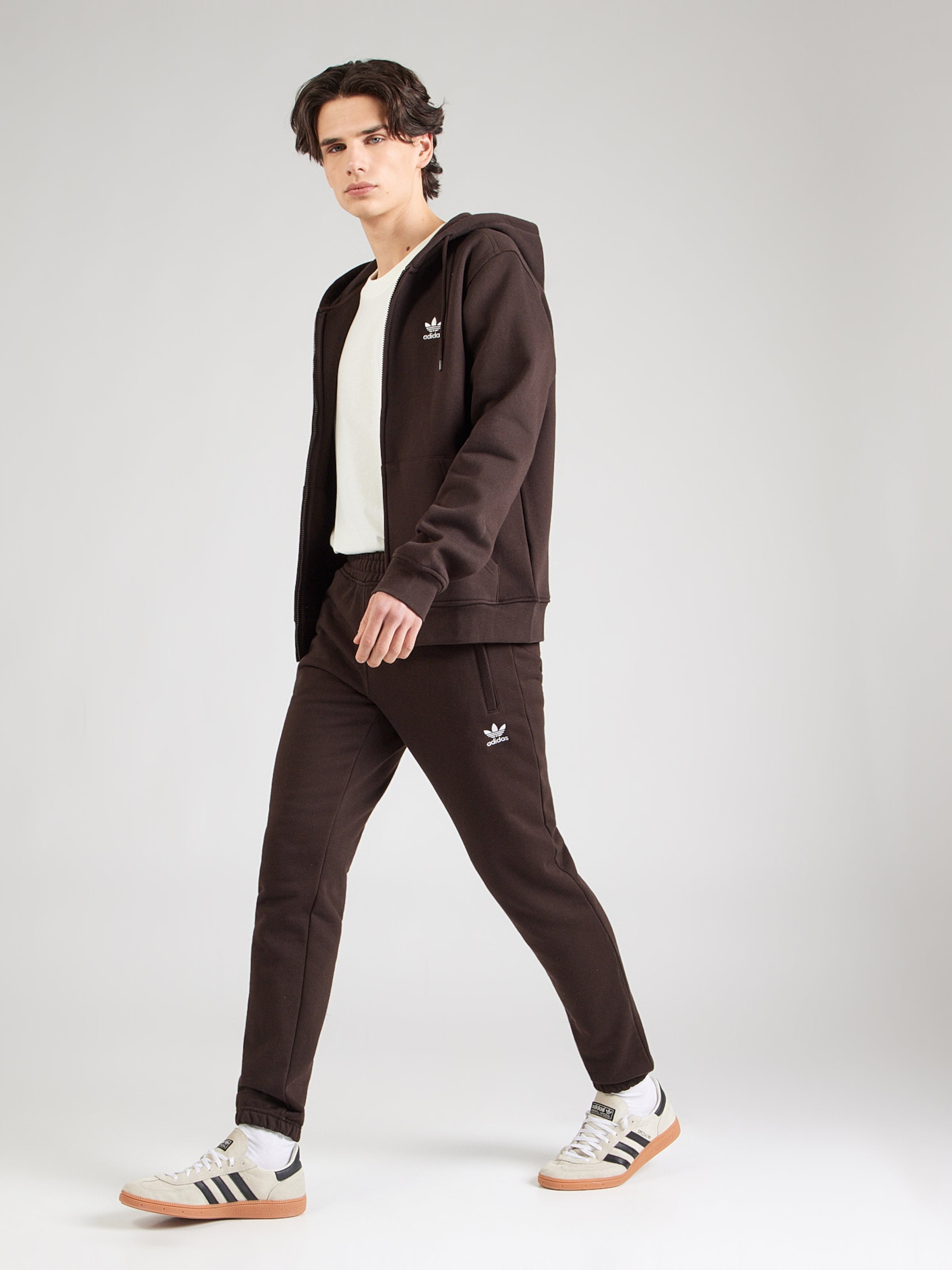 Adidas Originals Брюки-чинос 'Trefoil Essentials' в коричневом цвете — фото 4