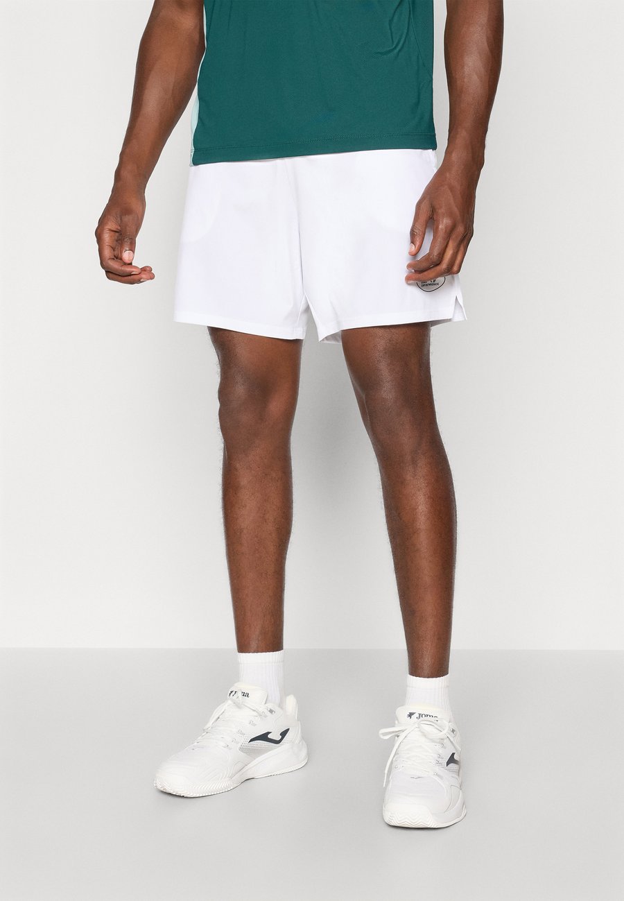 

Спортивные шорты EA7 Emporio Armani TENNIS PRO SHORTS, White