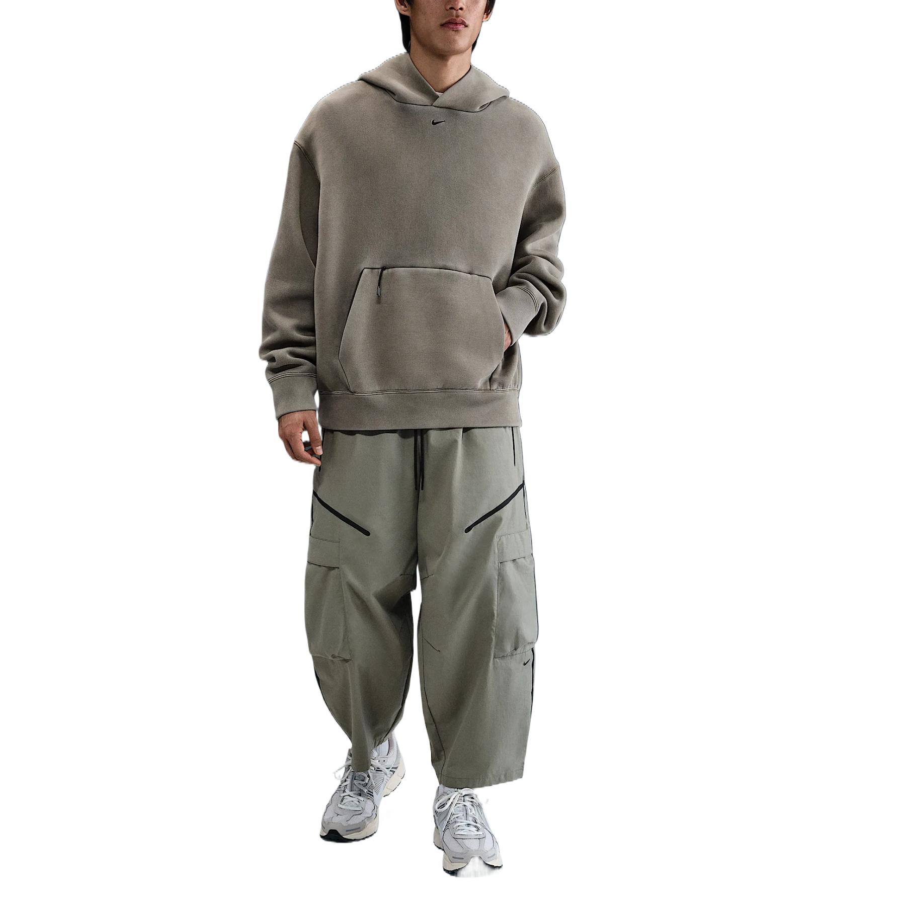 

Nike Спортивные штаны Tech мужские light army green/black