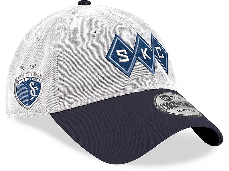 

Домашняя футболка New Era Sporting Kansas City 2023 с крючком 9Twenty Регулируемая шапка