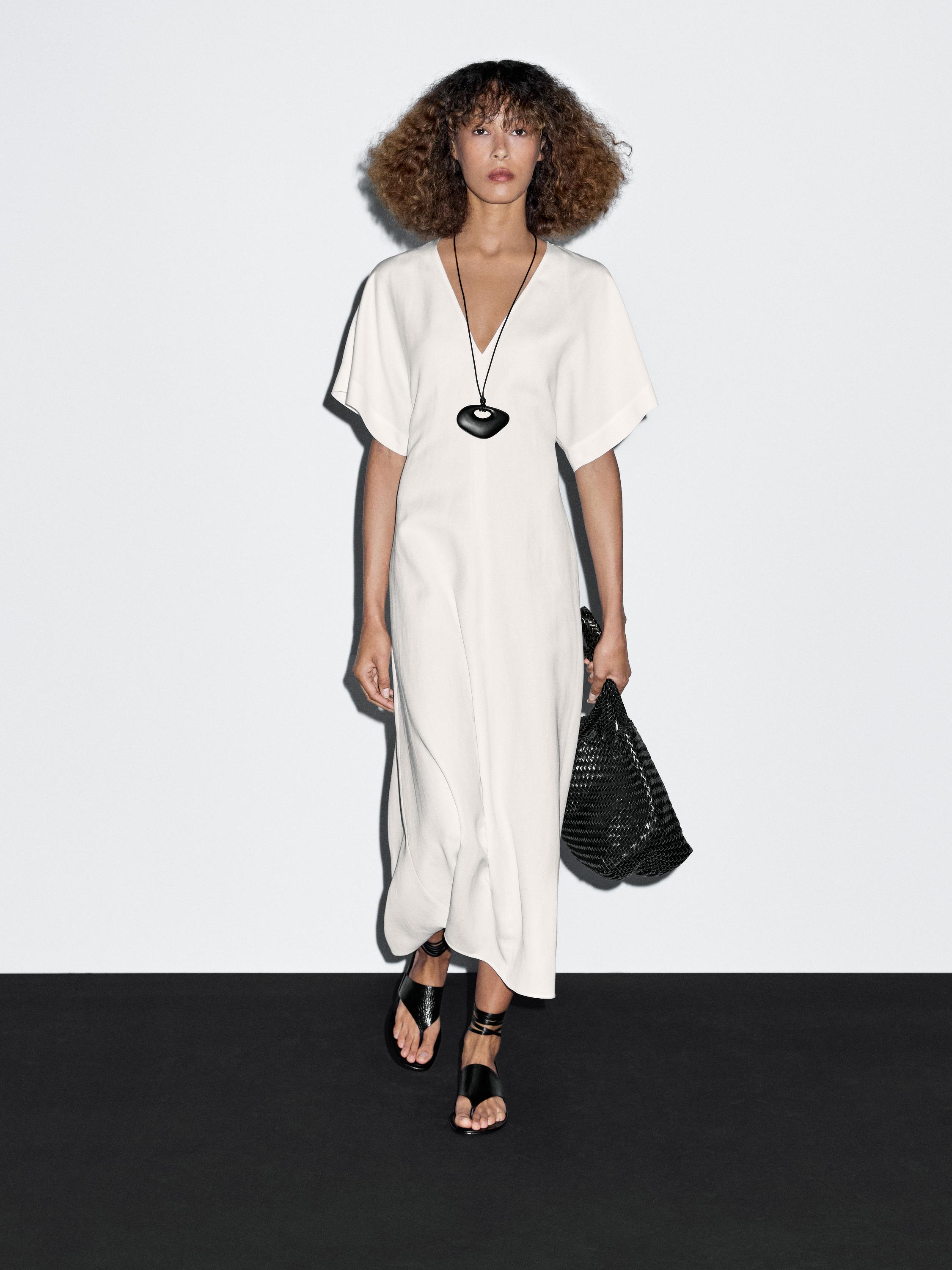 

Расклешенное платье миди с V-образным вырезом Massimo Dutti, кремовый