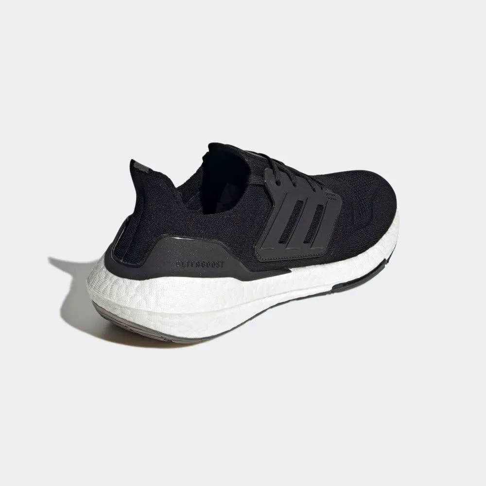 Мужские беговые кроссовки Adidas Ultraboost 22, черно-белый — фото 3