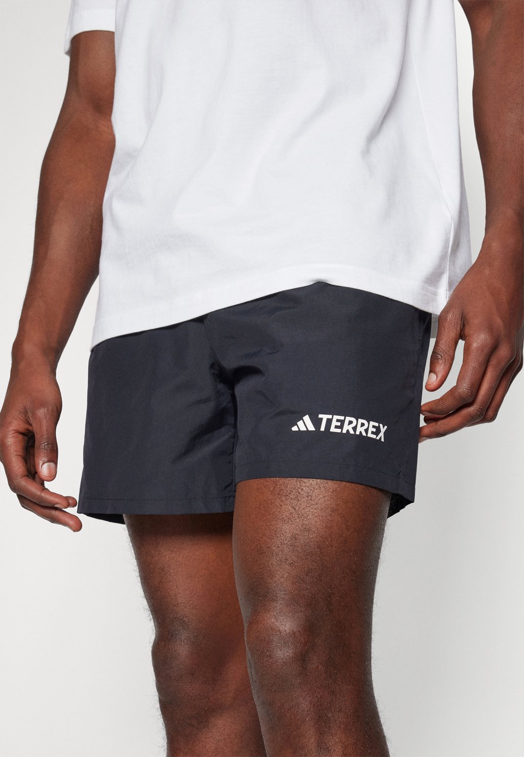 Спортивные шорты SHORT Adidas Terrex, черный — фото 4