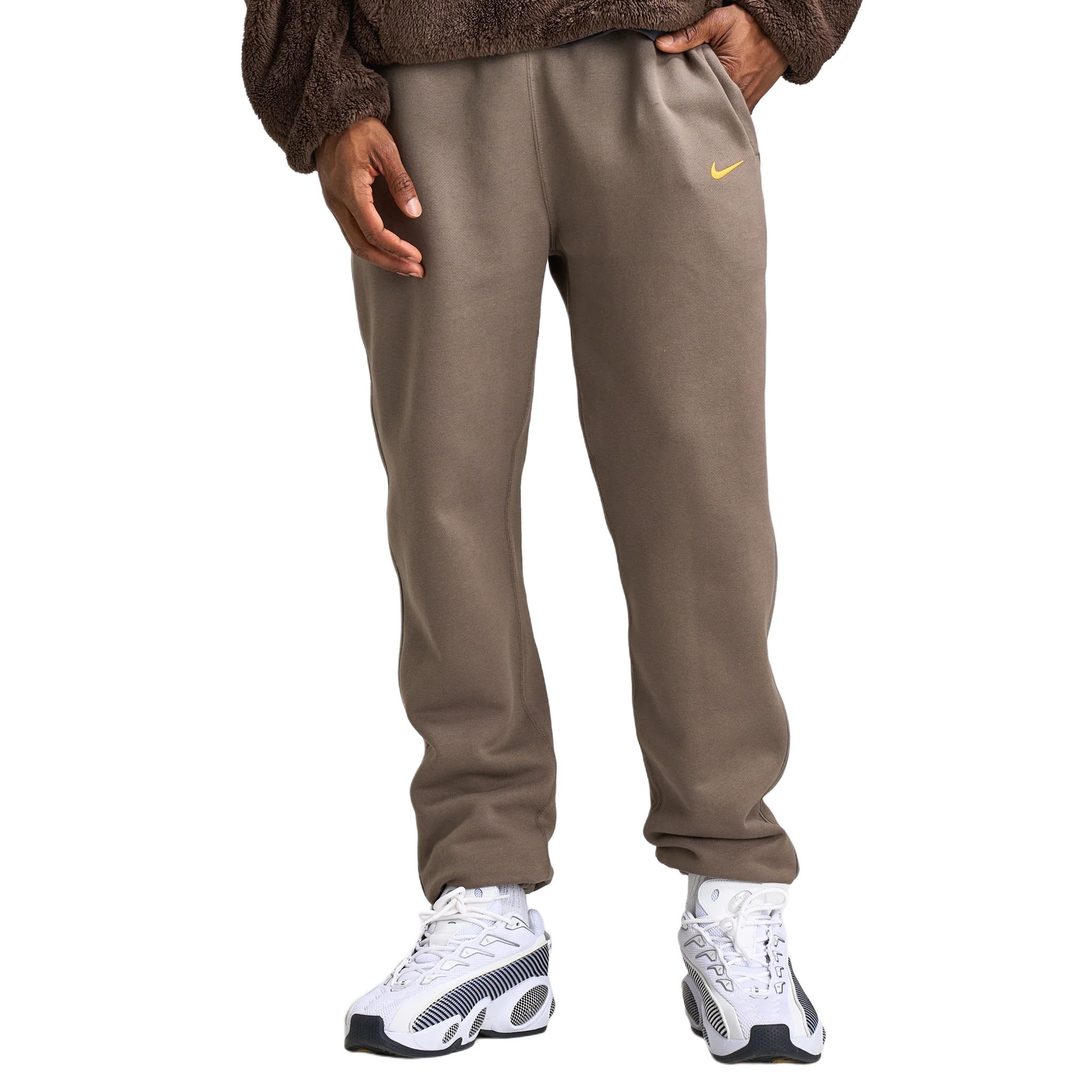 

Нокта соуш fw25 флис cs повседневные брюки men's Nike, оливковый серый/желтый