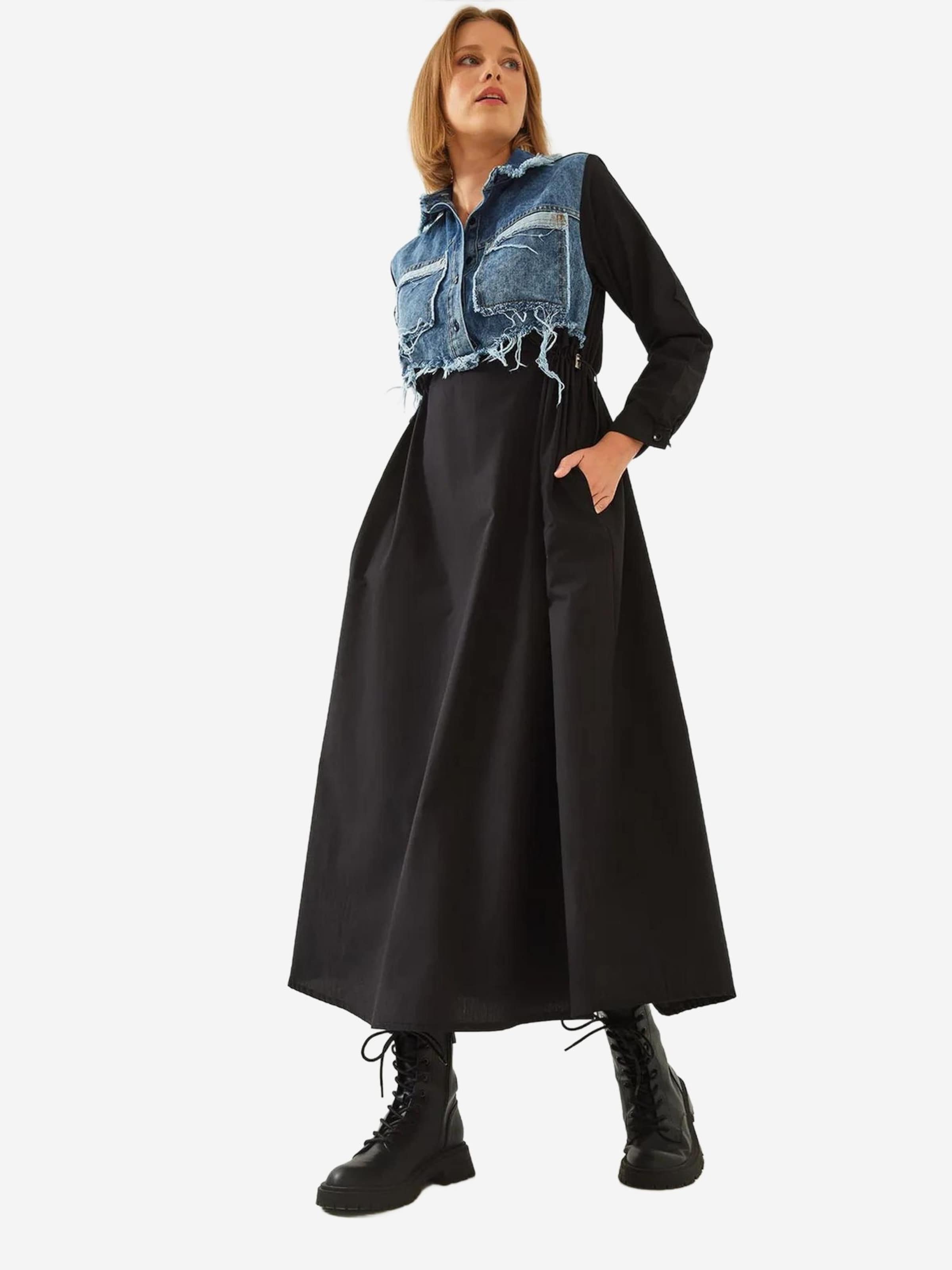 

Bianco Lucci Платье в черном цвете