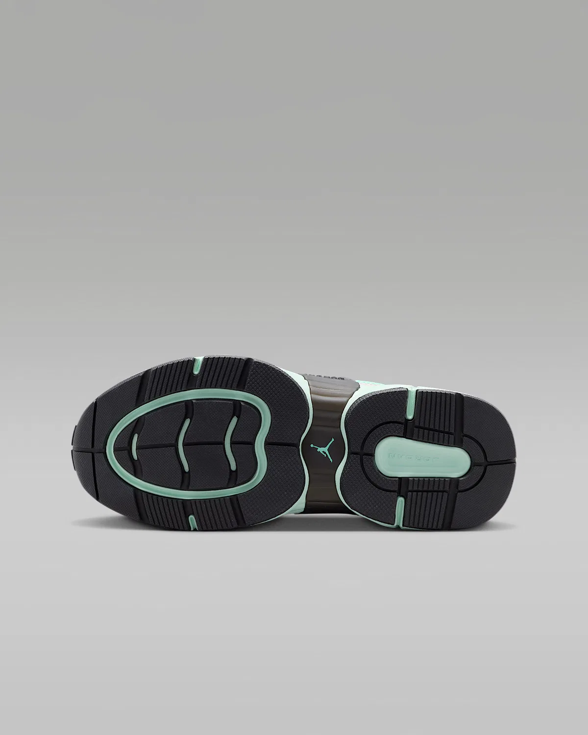 Кроссовки детские Jordan Trunner O/S, Black/Neutral Grey/Mint Foam/Green Glow — фото 2