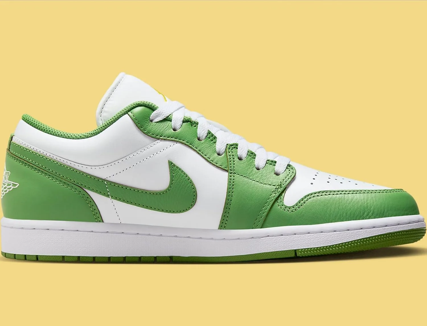 Мужские кроссовки Jordan 1 Low SE White/Chlorophyll-Lightening (HF4823 100), белый — фото 3