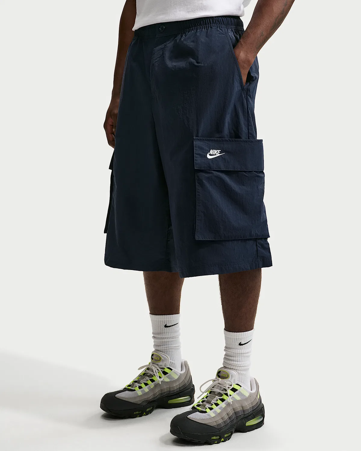 Мужские свободные карго-шорты Nike Sportswear Club, Obsidian/White — фото 2