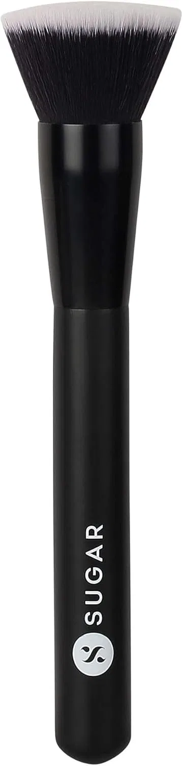 Кисть для тонального крема Kabuki 052 SUGAR Cosmetics, черная