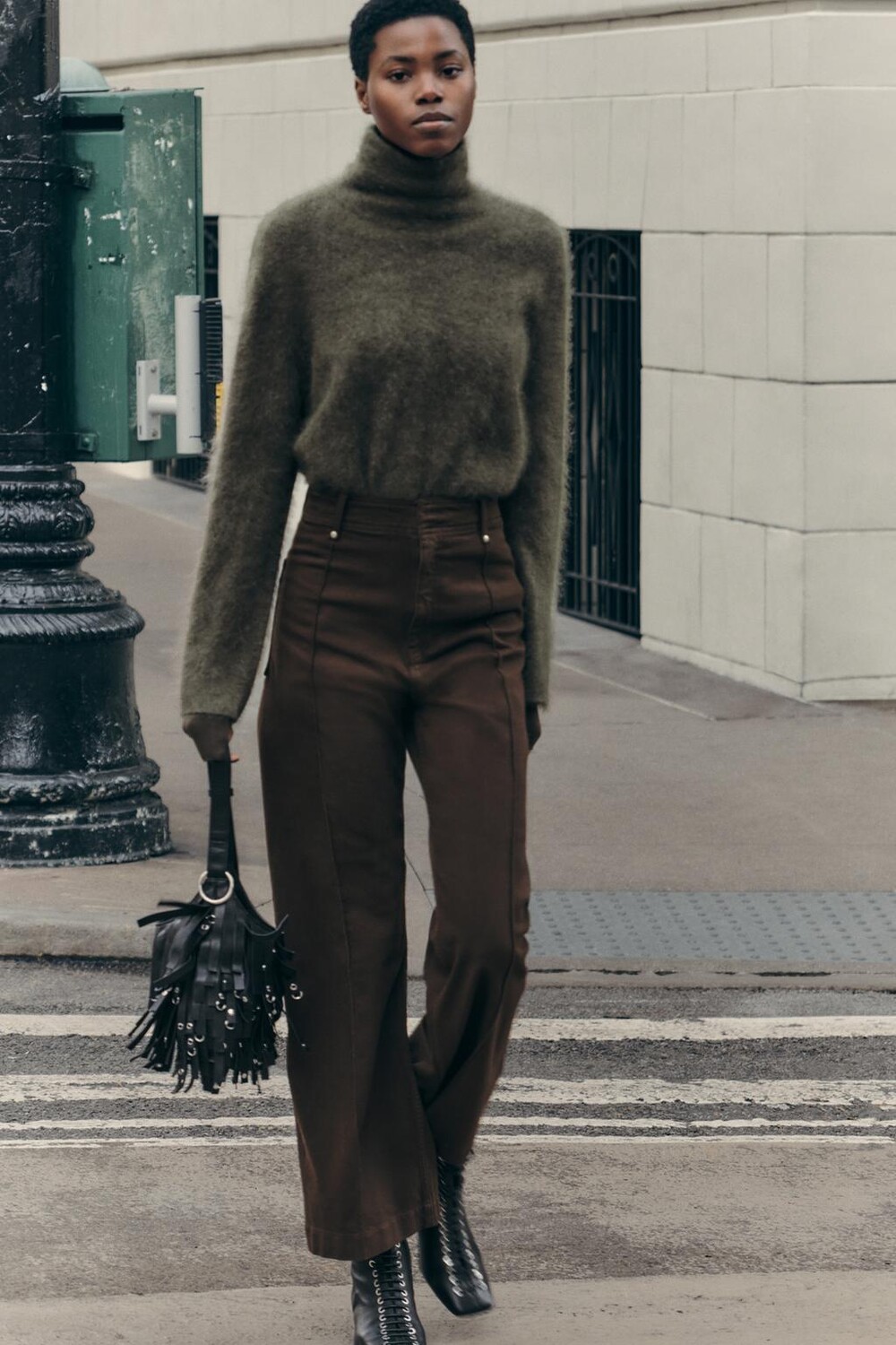 

Широкие джинсы с высокой талией ZARA, коричневый