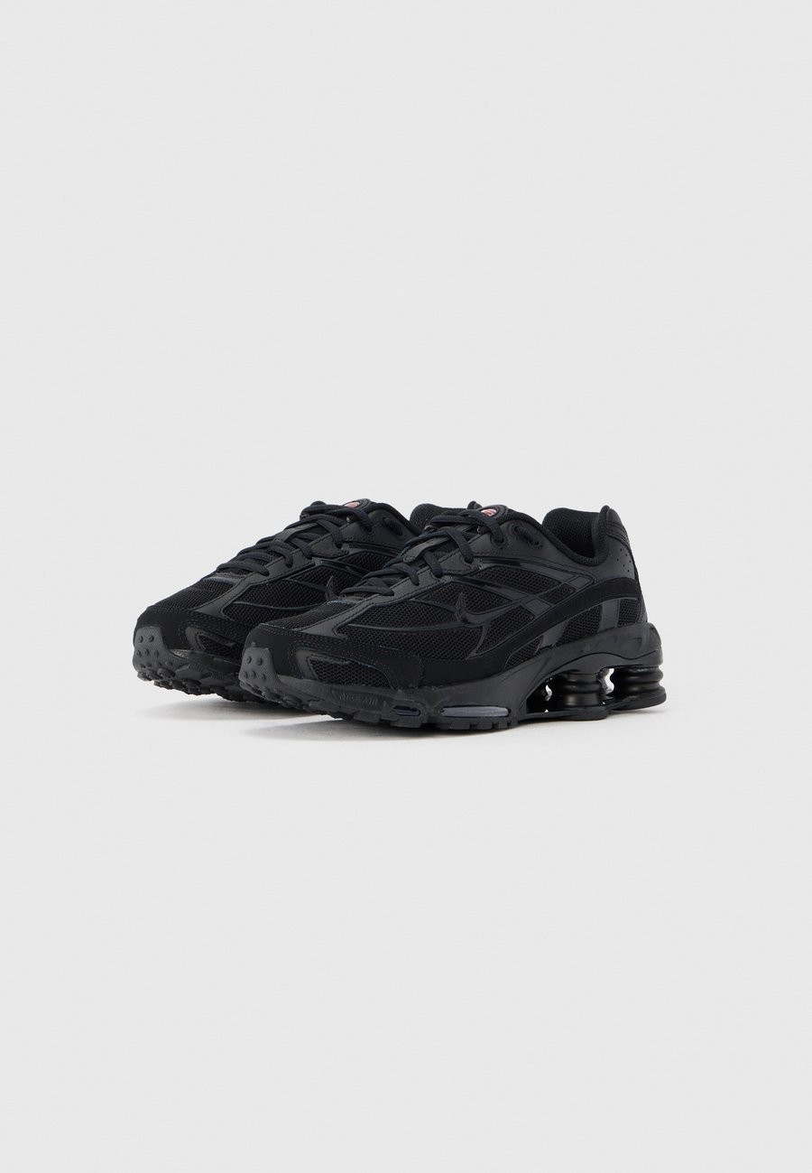 Кроссовки Nike Sportswear SHOX RIDE 2, Black/Univ Red/Black — фото 2