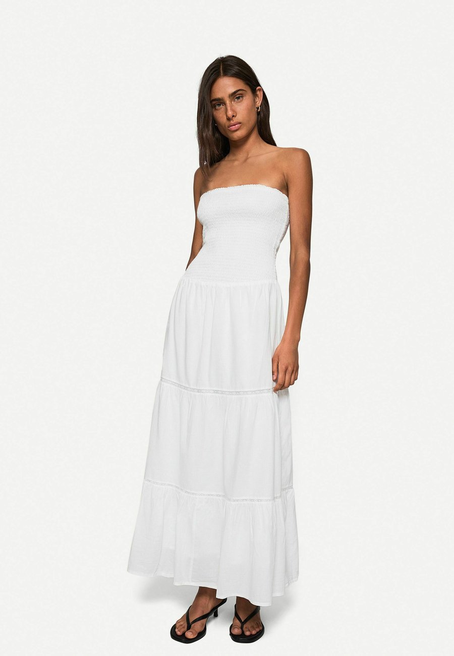 

Платье Bershka Maxi dress, White