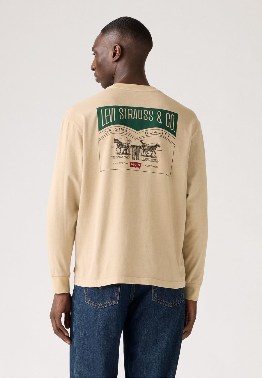 

Топ Levi's GRAPHIC AUTHENTIC TEE, White Pepper/Beige