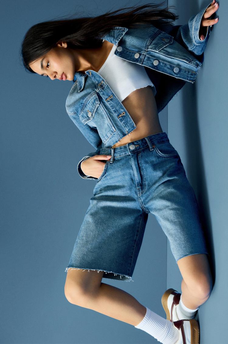 

Мешковатые шорты бойфренда Pull And Bear, синий