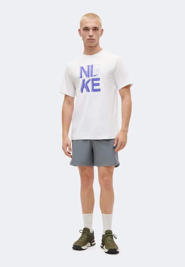 Спортивная футболка hyverse fill Nike Performance, White/Persian Violet — фото 2