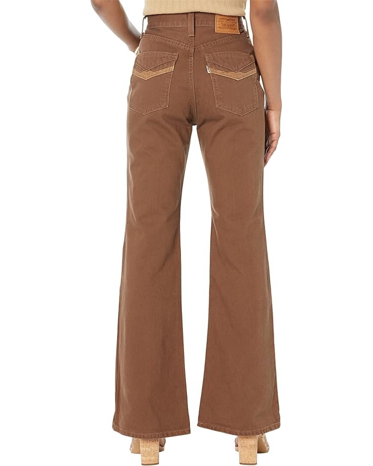 

Джинсы Levi's Premium Movin On 70s High Flare, цвет Fondue Fudge