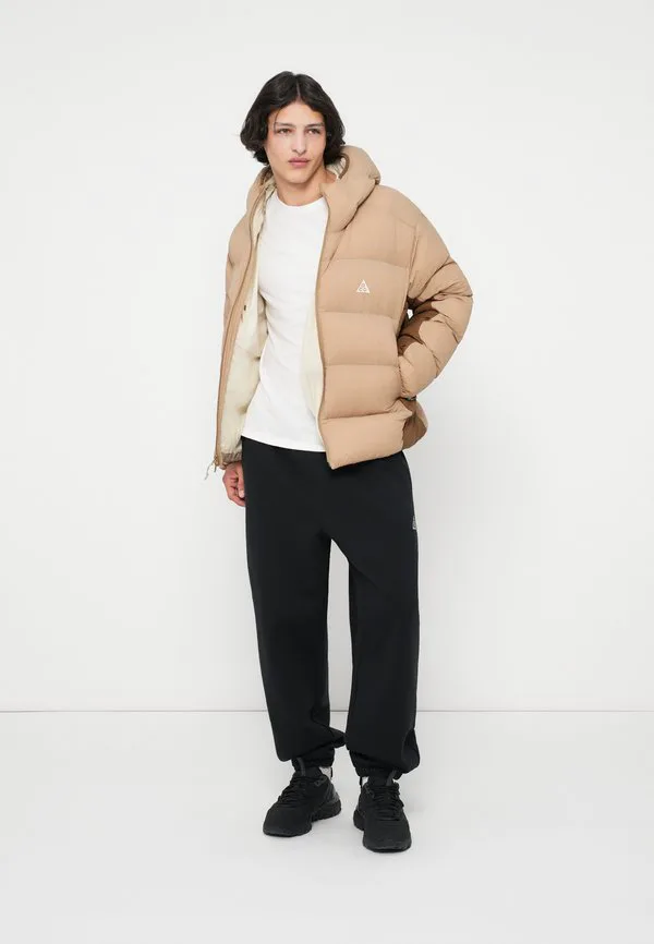 Прочные треугольные спортивные штаны tuff Nike Acg, Black/Summit White — фото 2