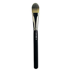 

Кисть для жидкой пудры 190 foundation brush Mac, количество 1 шт.