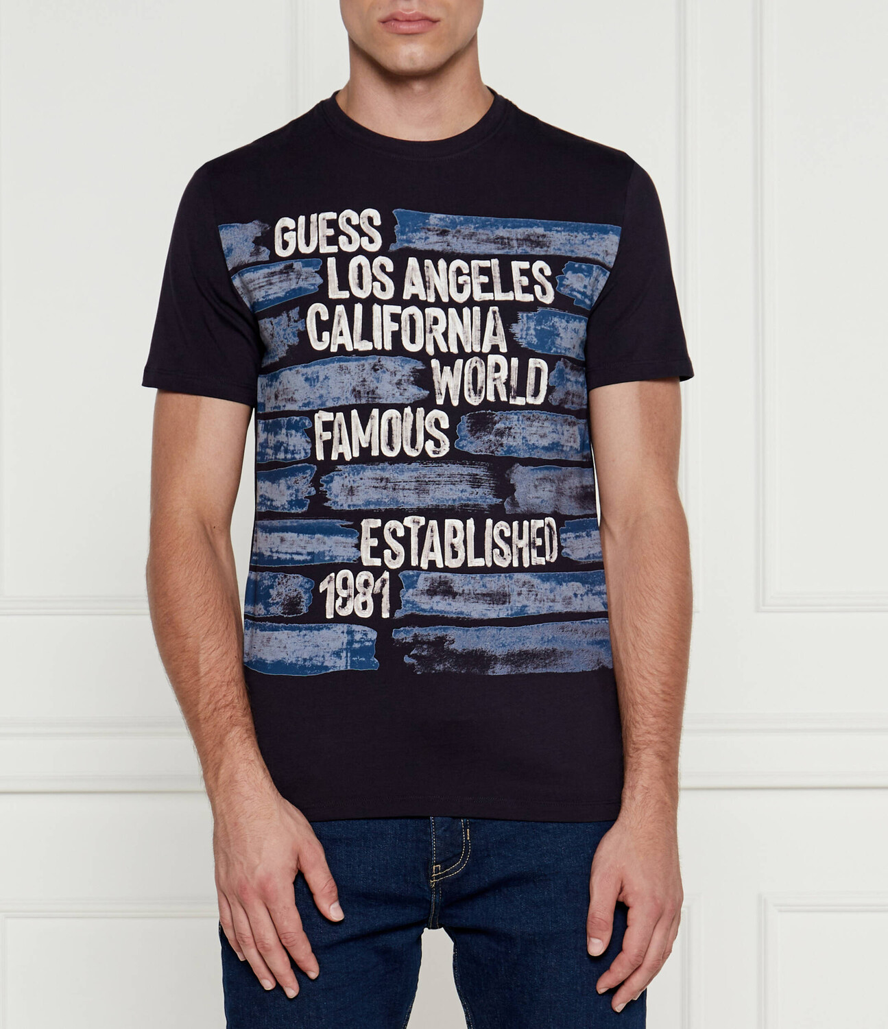

Футболка GUESS WORLD FAMOUS Regular Fit, темно-синий