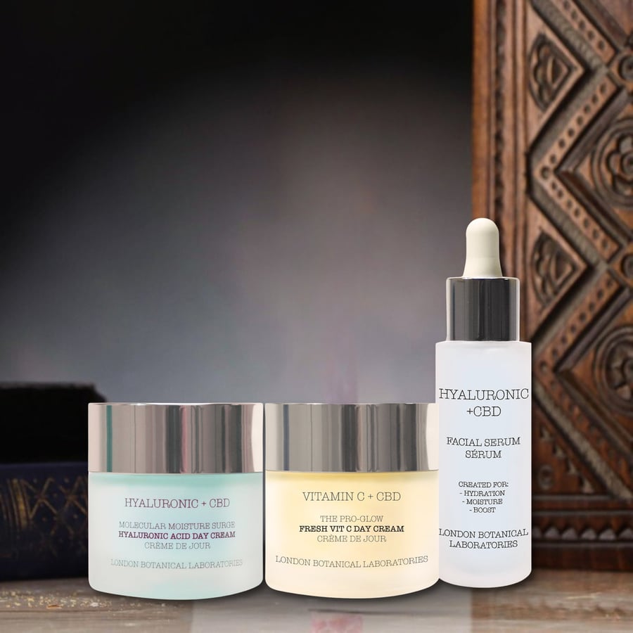 Дневной крем с витамином C + CBD / Pro-Glow Fresh Vit C 50 мл + Крем для кожи вокруг глаз Molecular Moisture Surge с гиалуроновой кислотой и CBD 20 мл + Сыворотка Moisture Surge с гиалуроновой кислотой и CBD 30 мл London Botanical Laboratories — фото 3