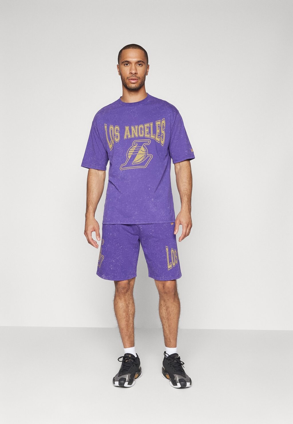 

Клубная одежда Nba Los Angeles Lakers Tee New Era, фиолетовый