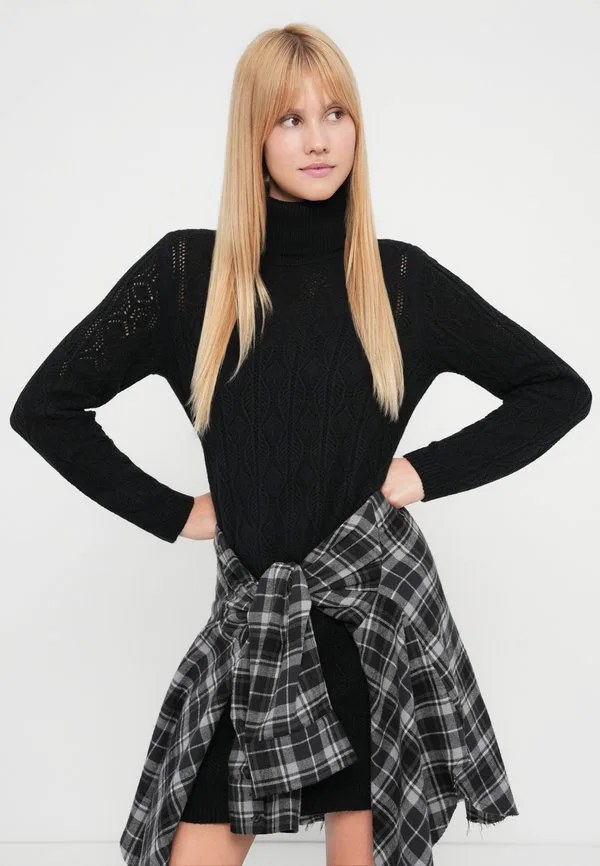 Платье-Комбинезон мини-кроя с т-образным вырезом Gap, True Black — фото 4