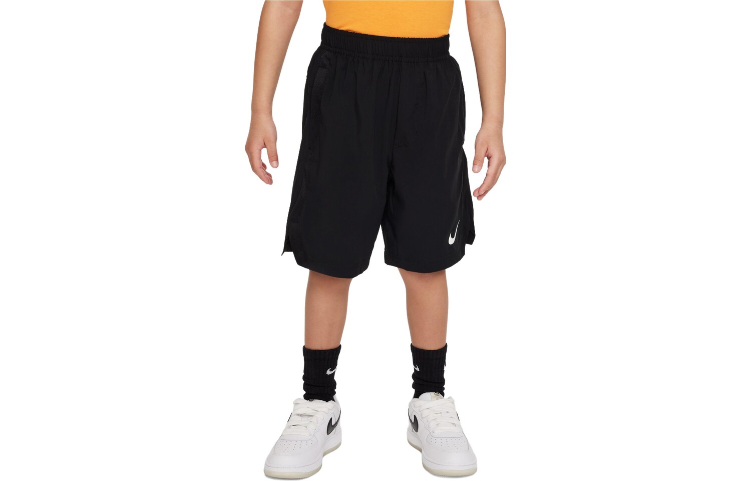 

Дети Шорты Nike, черный