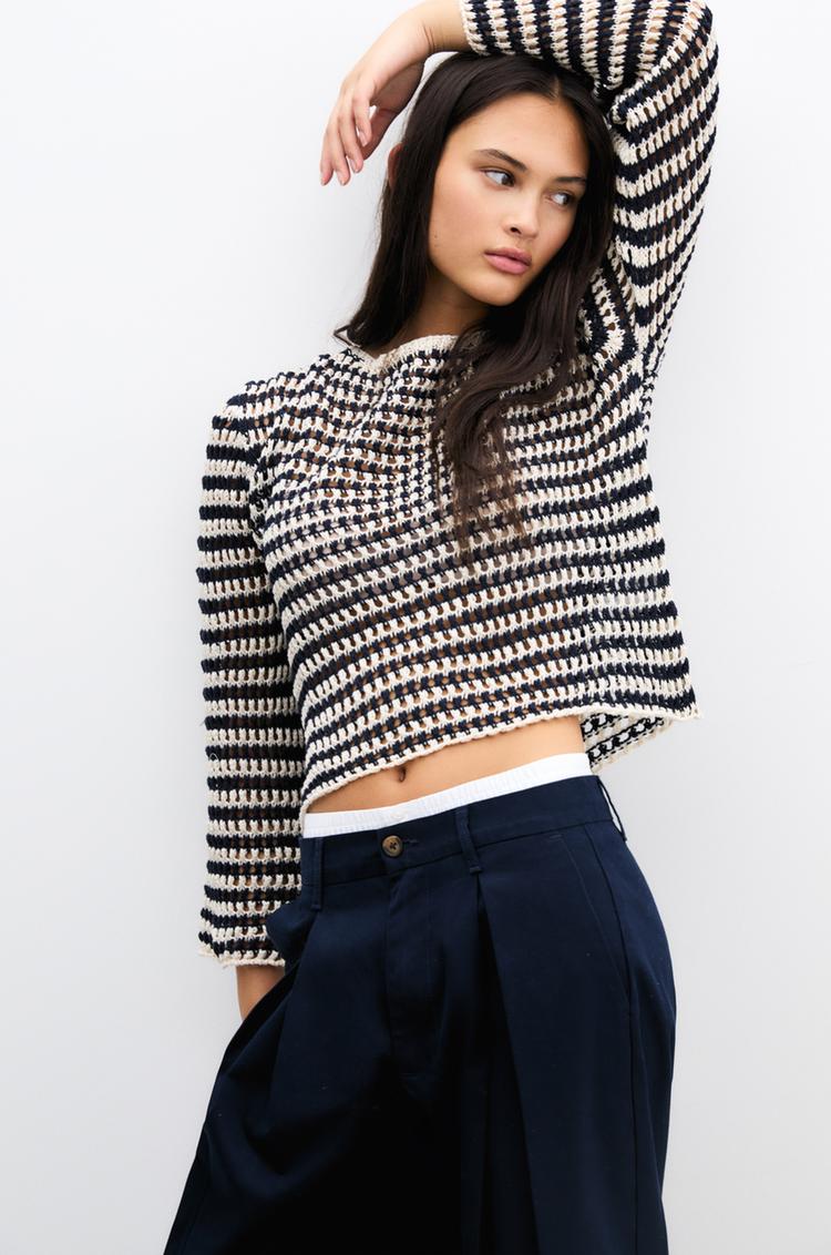 

Полосатый джемпер крючком Pull And Bear, экрю