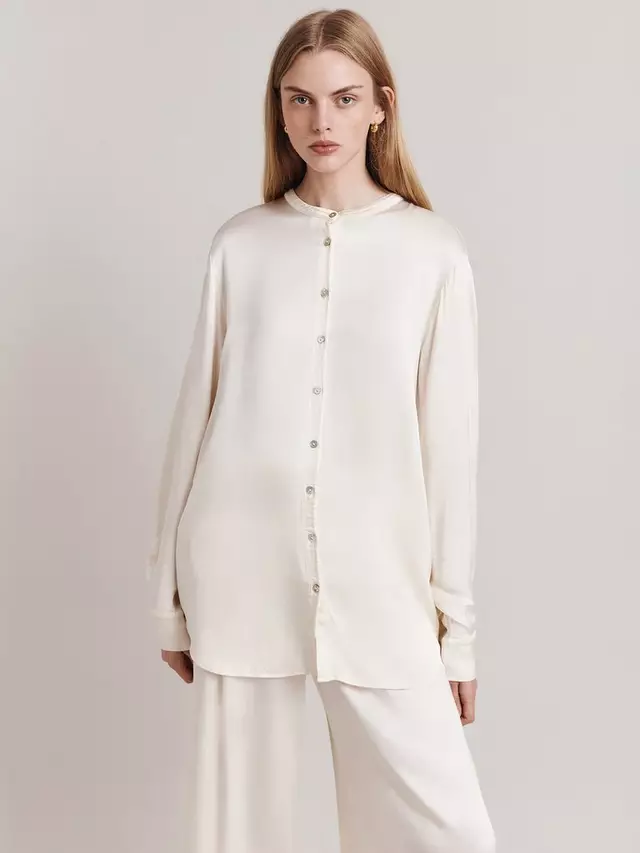 

Рубашка Ghost Lila Relaxed Satin, слоновая кость