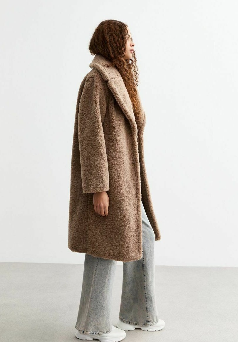

Зимнее пальто BORG LONGLINE New Look, коричневый
